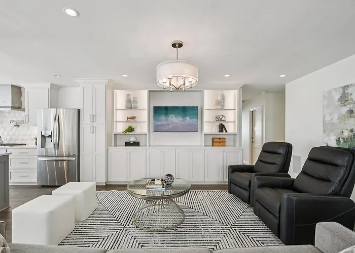 Lakeside Retreat * Round Rock