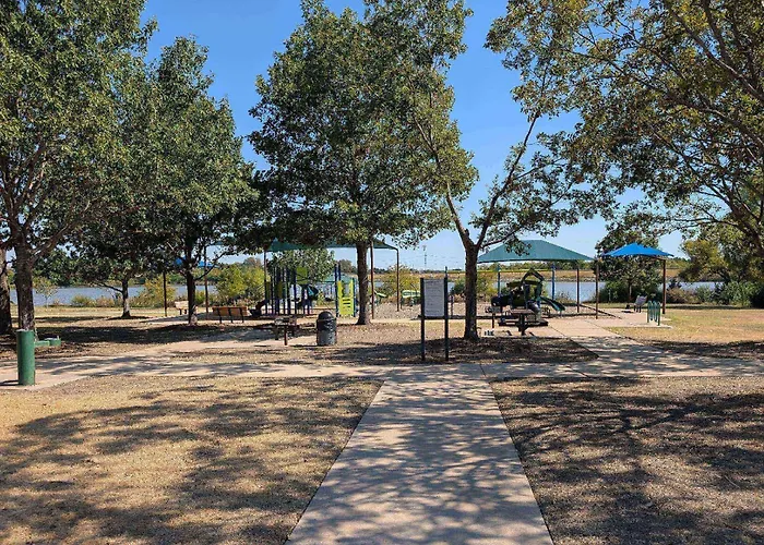Lakeside Retreat Holiday home Round Rock